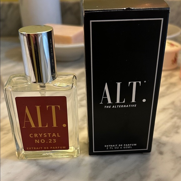 ALT. Crystal No. 23 Extrait de Parfum; Similar to Baccrarat Rouge-sells for 350 - Picture 8 of 8